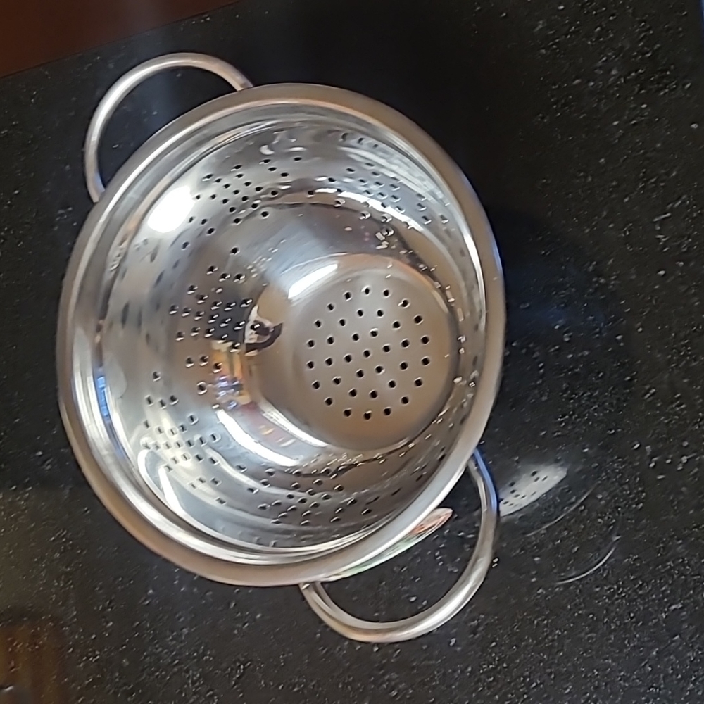Bowl Colander